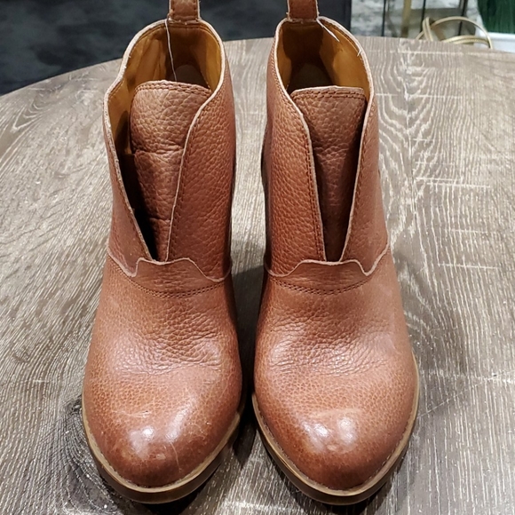 Lucky Brand Ehllen leather ankle boots size 10 - Picture 4 of 10